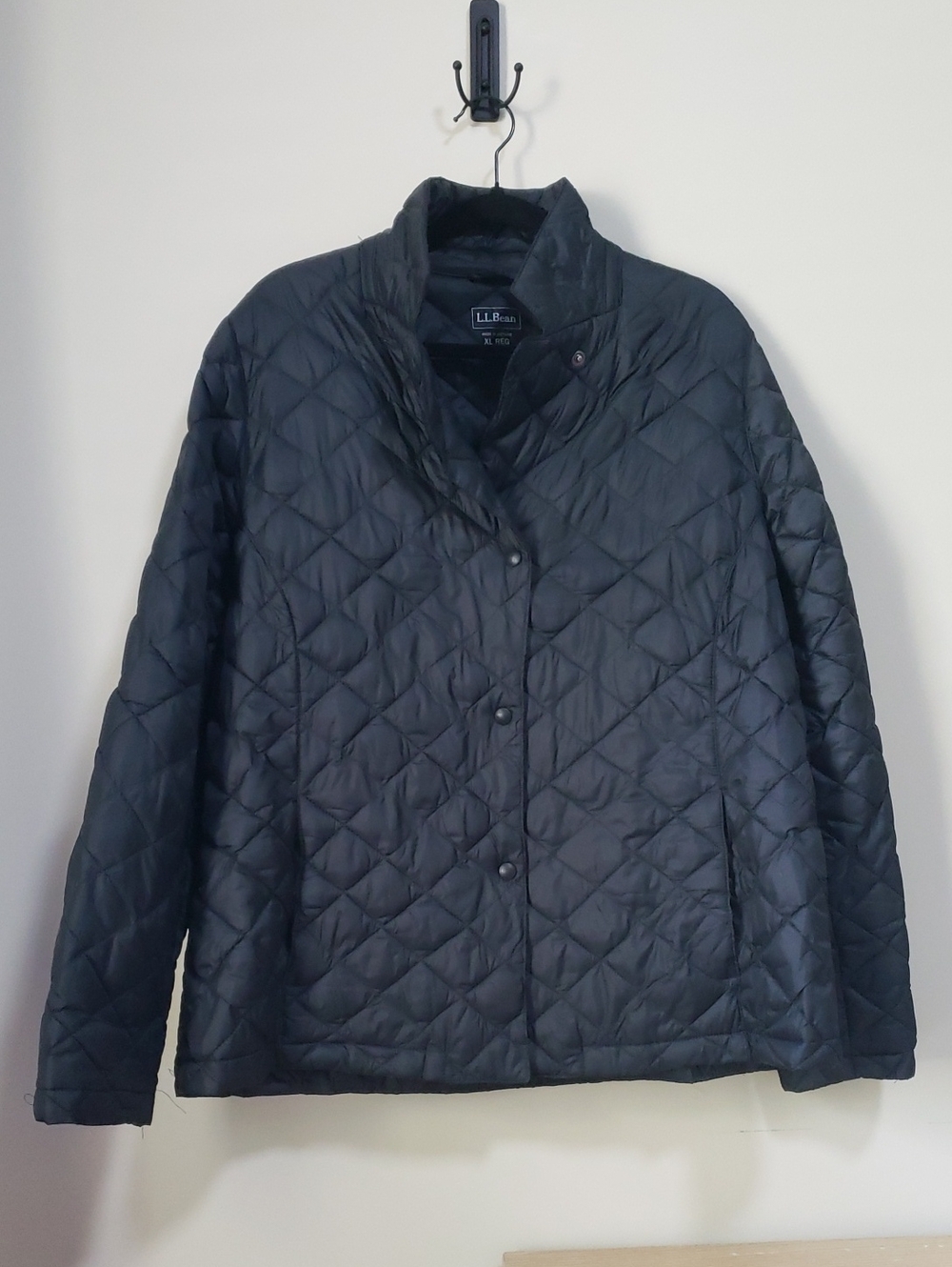 L.L. Bean Women's Black Diamond-Quilt Puffer Jacket